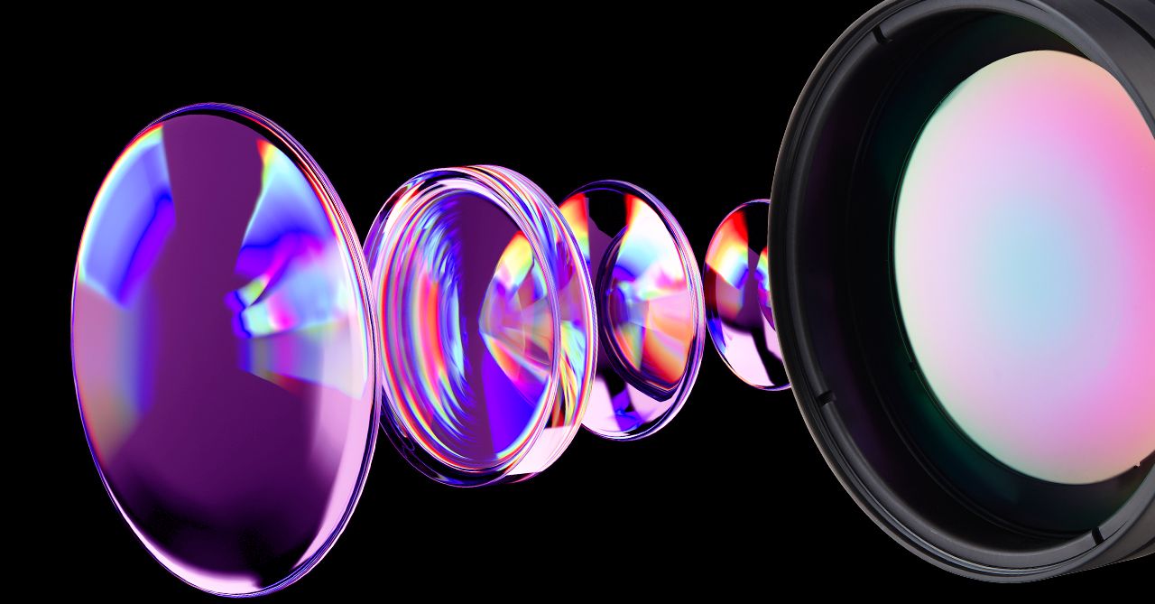 Clarity and Precision: The Science Behind Custom Optical Lenses