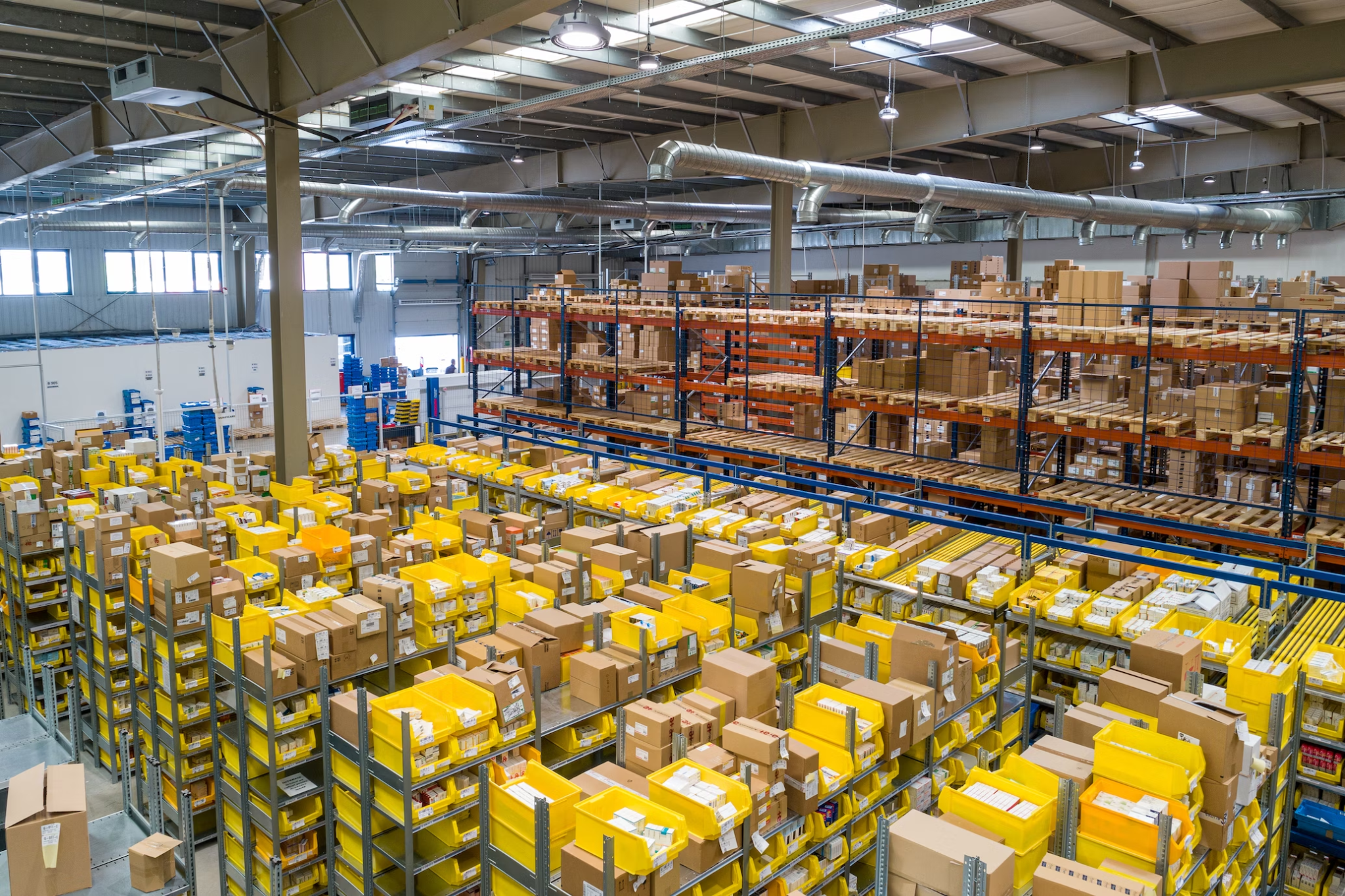 The Evolution of Warehousing: From Manual to Automated Picking Systems