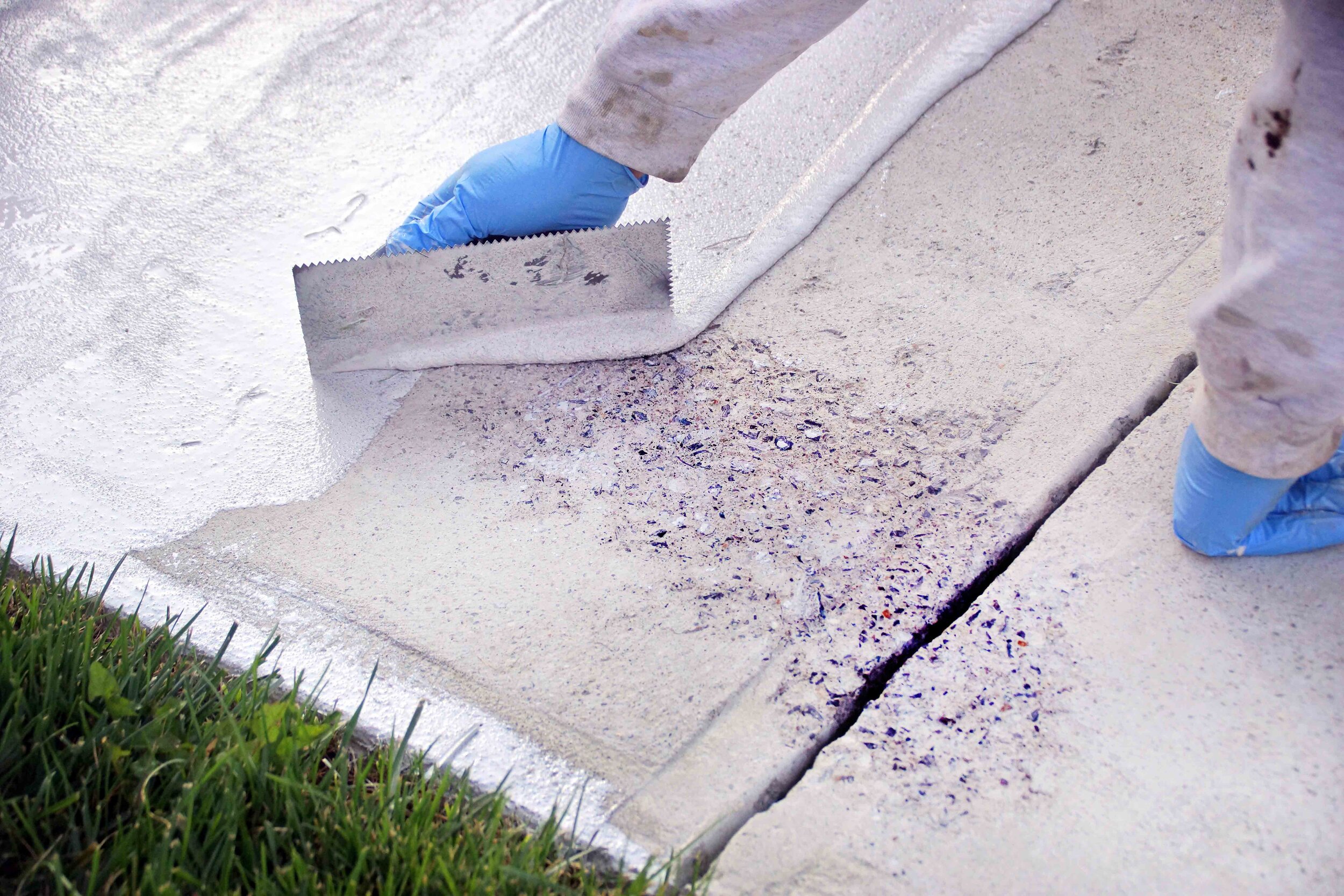 How to Choose the Right Materials for Concrete Resurfacing Projects