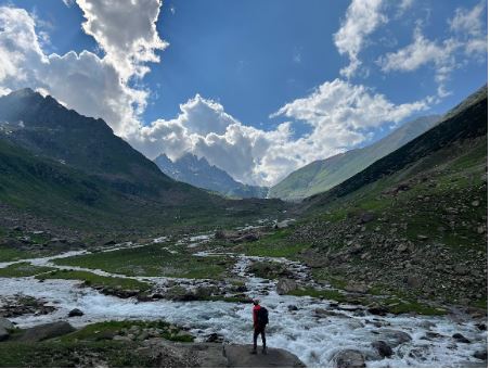 Explore the 7 most magnificent Alpine Treks In India