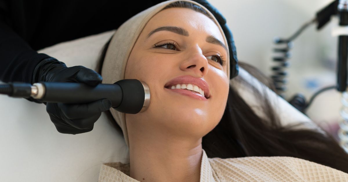 The Ultimate Glow-Up: Experiencing the Hydrafacial in Dubai