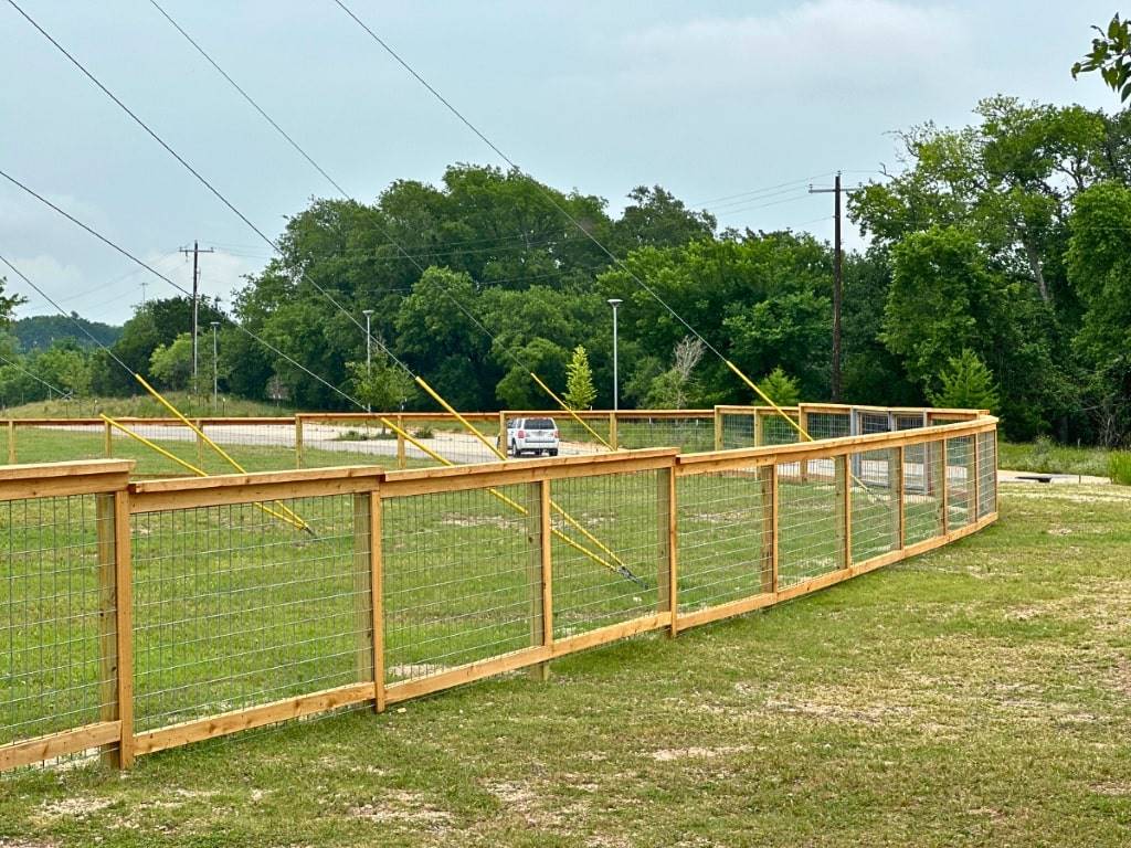 Understanding the Fence Replacement Cost in Austin