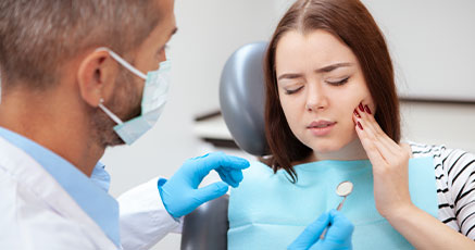 Emergency Dental Services in Toronto: Where to Turn in Times of Need